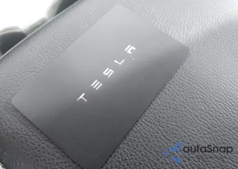 2020 Tesla Model Y Long Range Dual Motor All-Wheel Drive/Performance Dual Motor All-Wheel Drive from USA, damaged, VIN 5YJYGDEF8LF019145